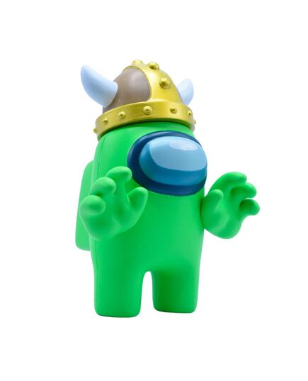 Συλλεκτική φιγούρα Among Us Green Viking σε λευκό φόντο και σε λήψη 3/4.